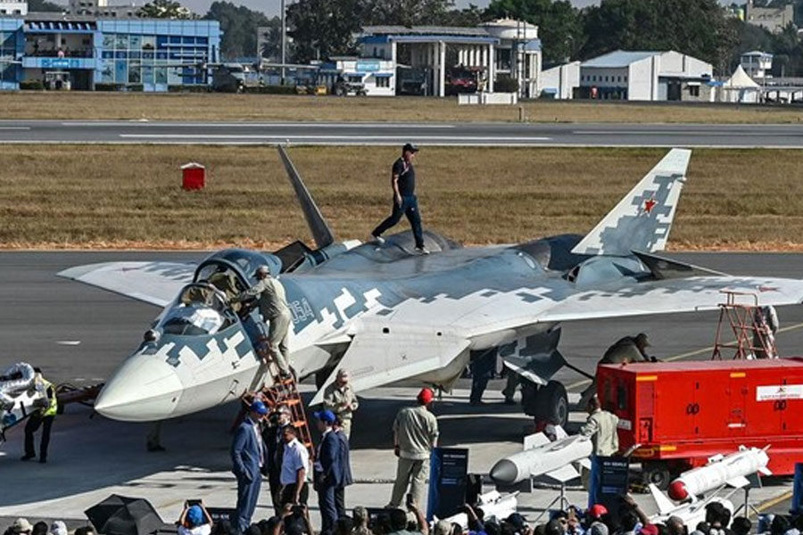 Adu-Sangar-Jet-Tempur-Siluman-F-35-AS-vs-Sukhoi-Su-57-Rusia