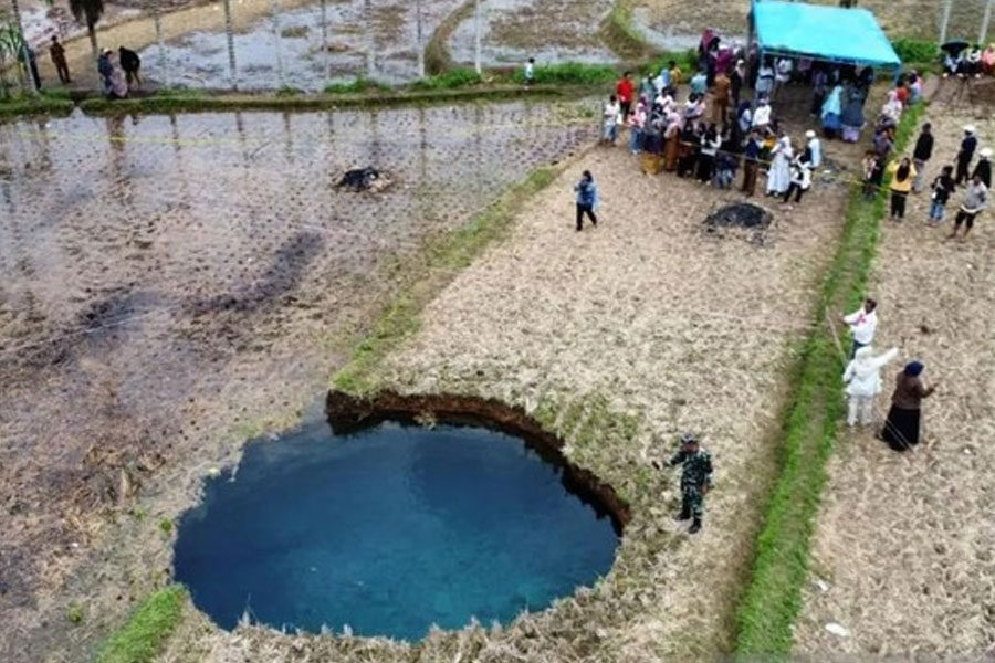 Badan-Geologi-Ungkap-Keunikan-Fenomena-Sinkhole-di-Sumbar,-Apa-Itu