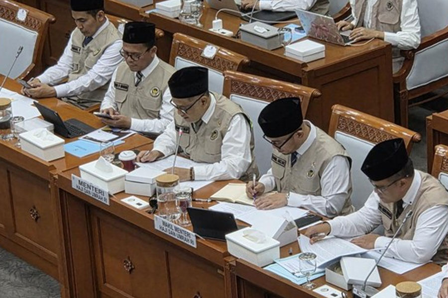 Menteri-Haji-Lapor-DPR-Anggaran-Rp478-M-Masih-Tertahan-di-Kemenag