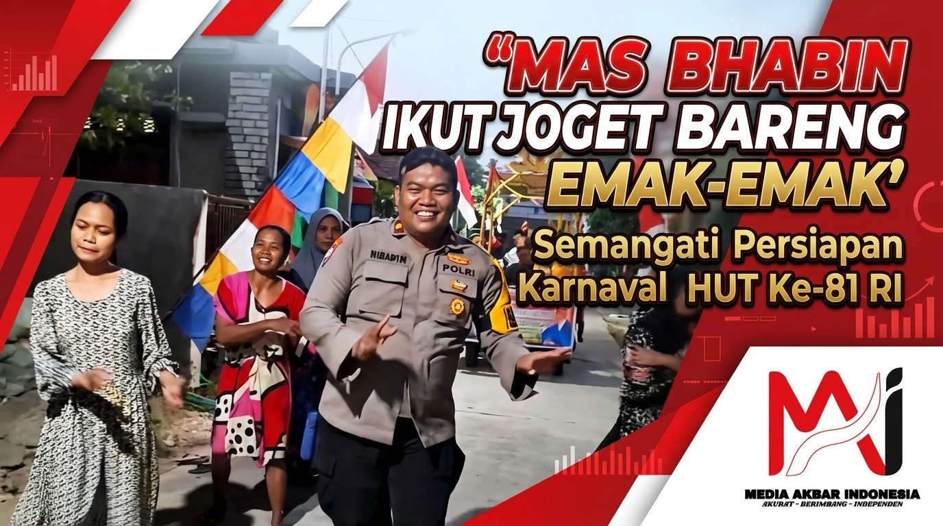 Mas Bhabin Ikut Joget Bareng Emak-Emak, Semangati Persiapan Karnaval HUT Ke-81 RI.jpg